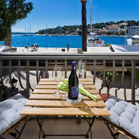Riva Yacht Hvar Town Apartment Esterno foto