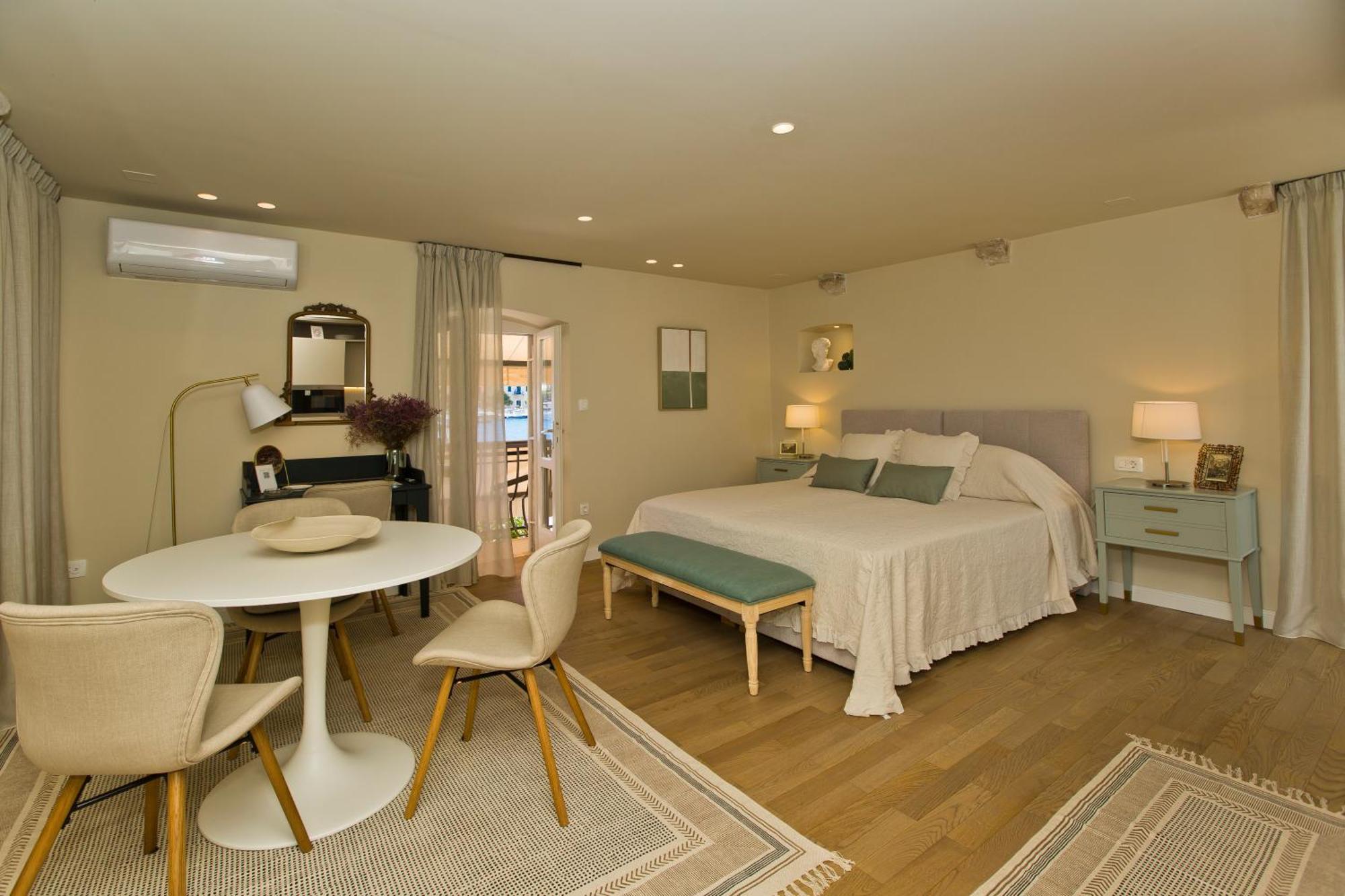 Riva Yacht Hvar Town Apartment Esterno foto