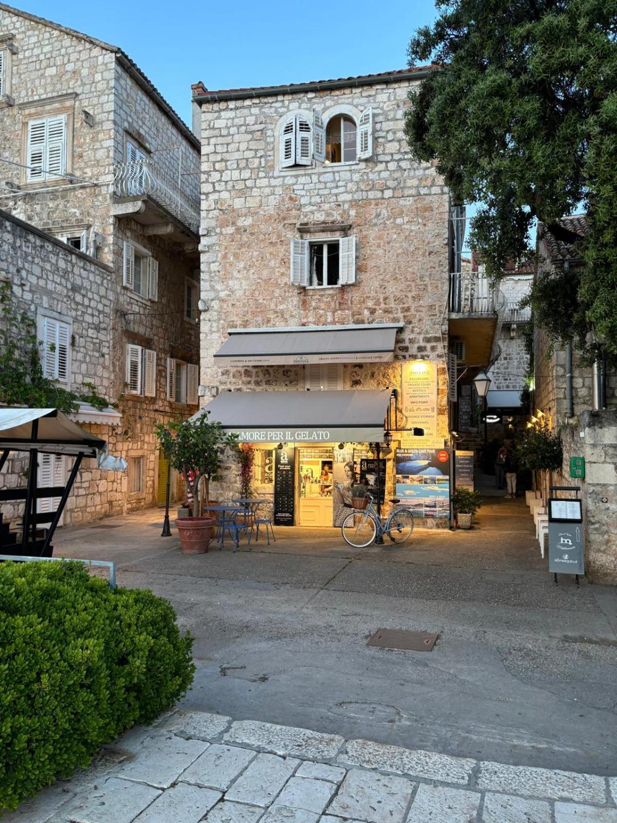 Riva Yacht Hvar Town Apartment Esterno foto