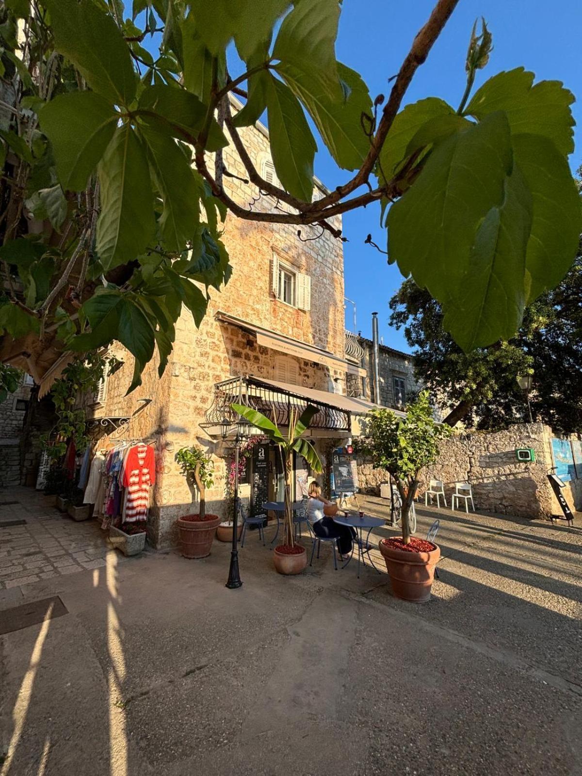 Riva Yacht Hvar Town Apartment Esterno foto